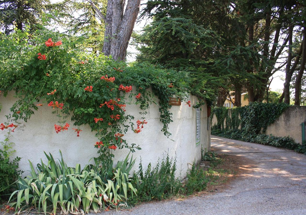 بيرنيه لو فونتينز La Maison Des Invites المظهر الخارجي الصورة